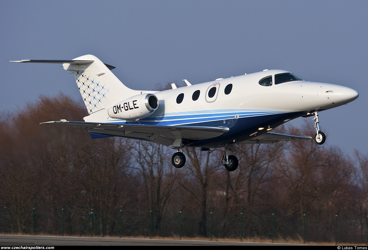 Opera Jet – Beech Premier IA OM-GLE