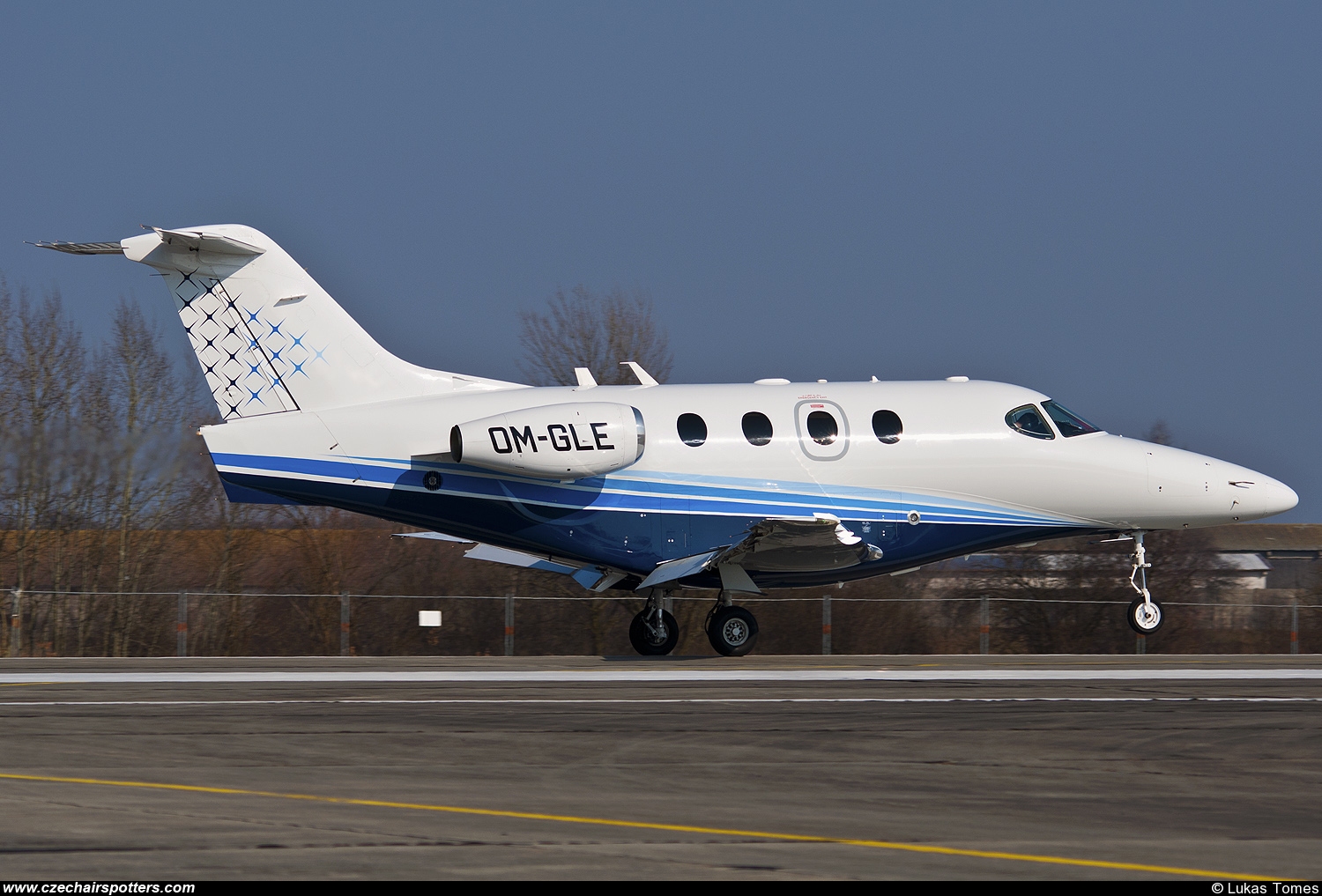 Opera Jet – Beech Premier IA OM-GLE