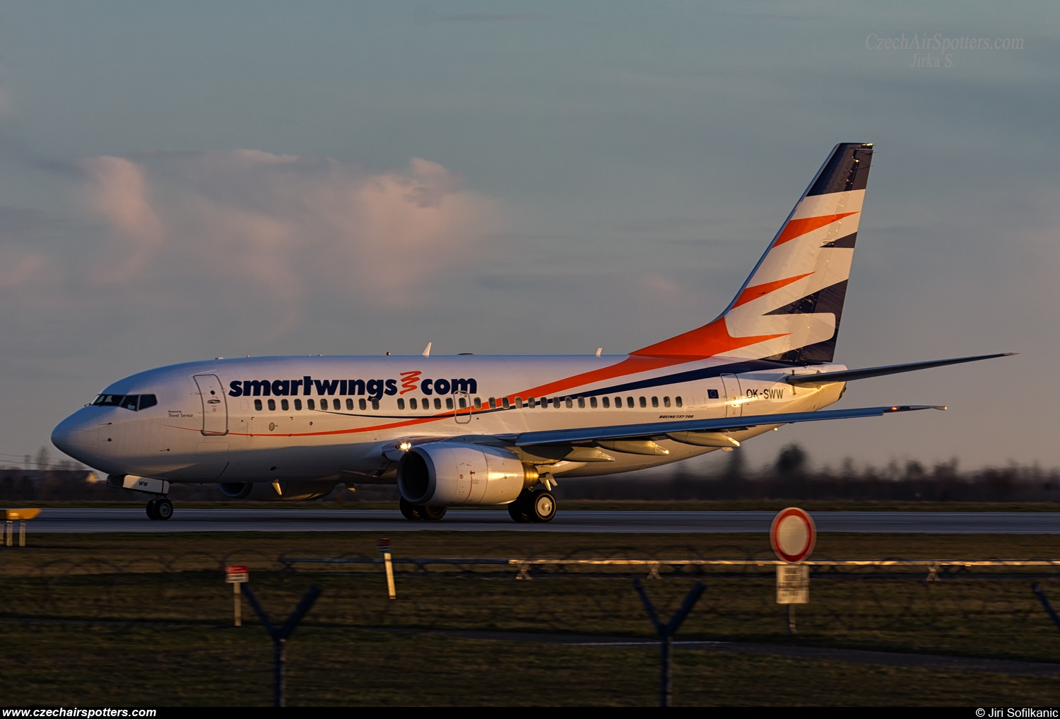 Smart Wings ( TVS , QS ) – Boeing B737-7Q8 OK-SWW