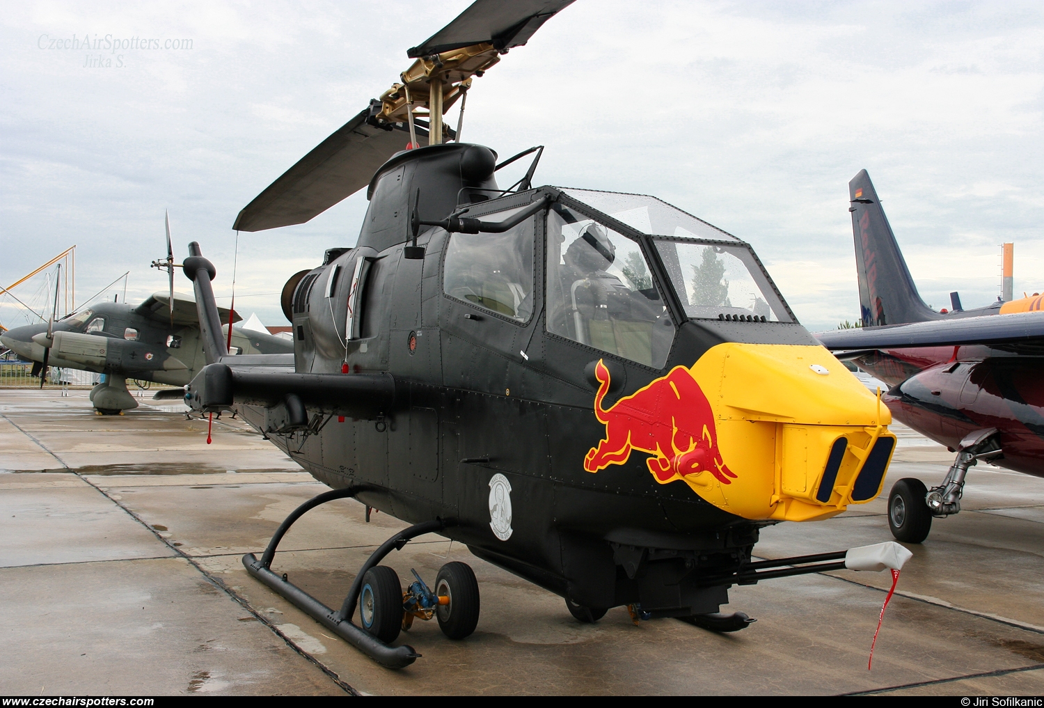 The Flying Bulls – Bell TAH-1F Cobra N11FX