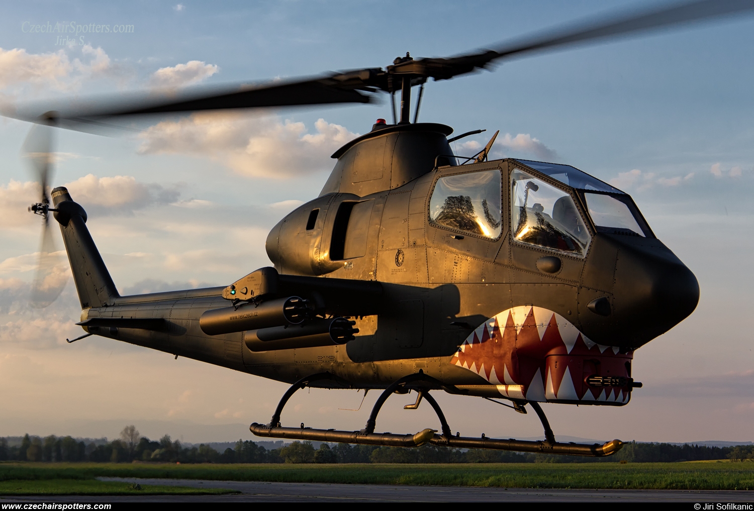 Heli Czech – Bell TAH-1P Cobra OK-AHC