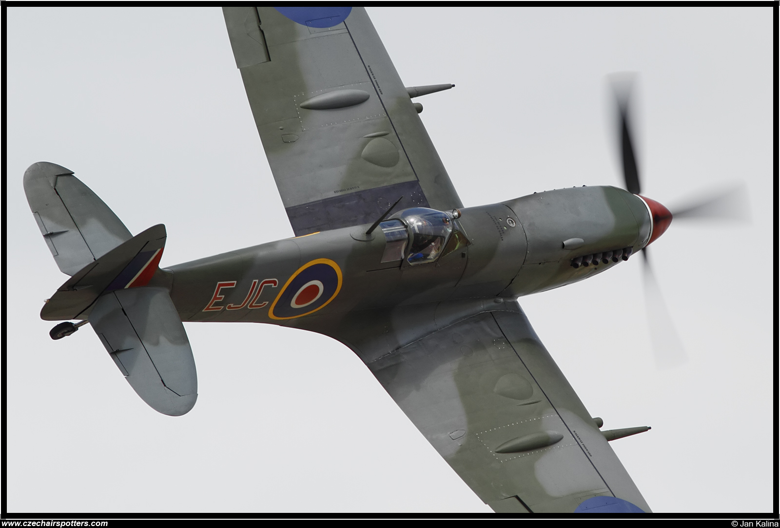 Old Flying Machine Company – Supermarine Spitfire Mk XVIE (type 361) G-MXVI/TE184/EJC