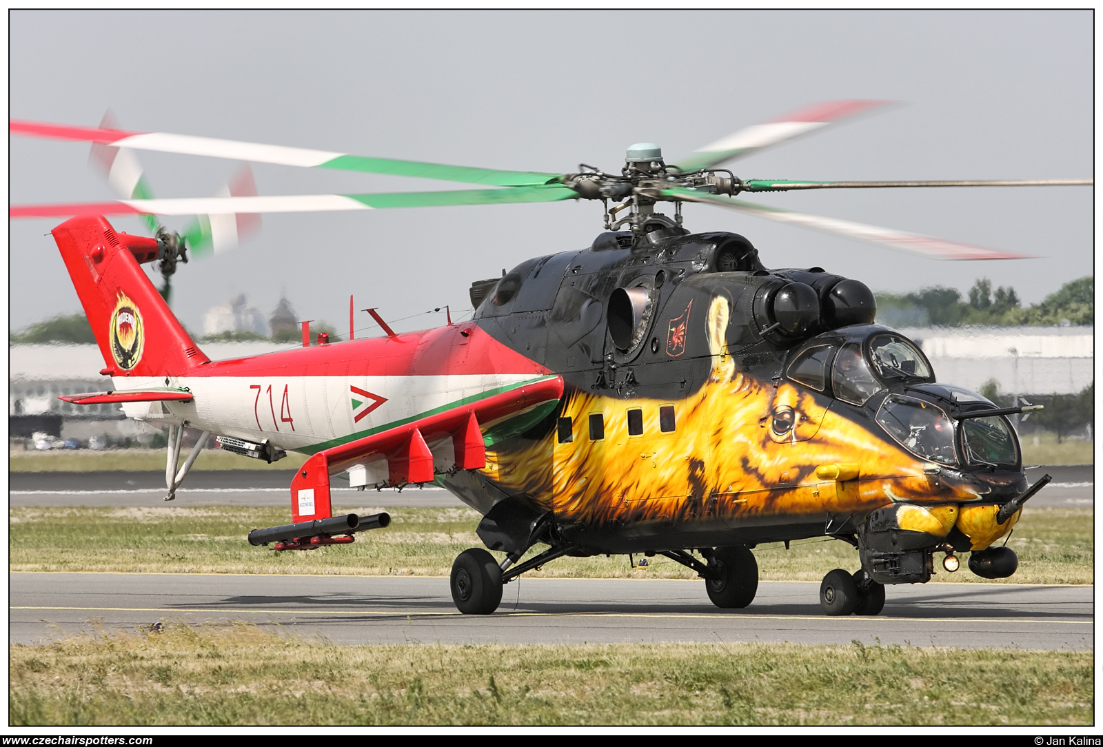 Hungary - Air Force – Mil Mi-24V Hind 714