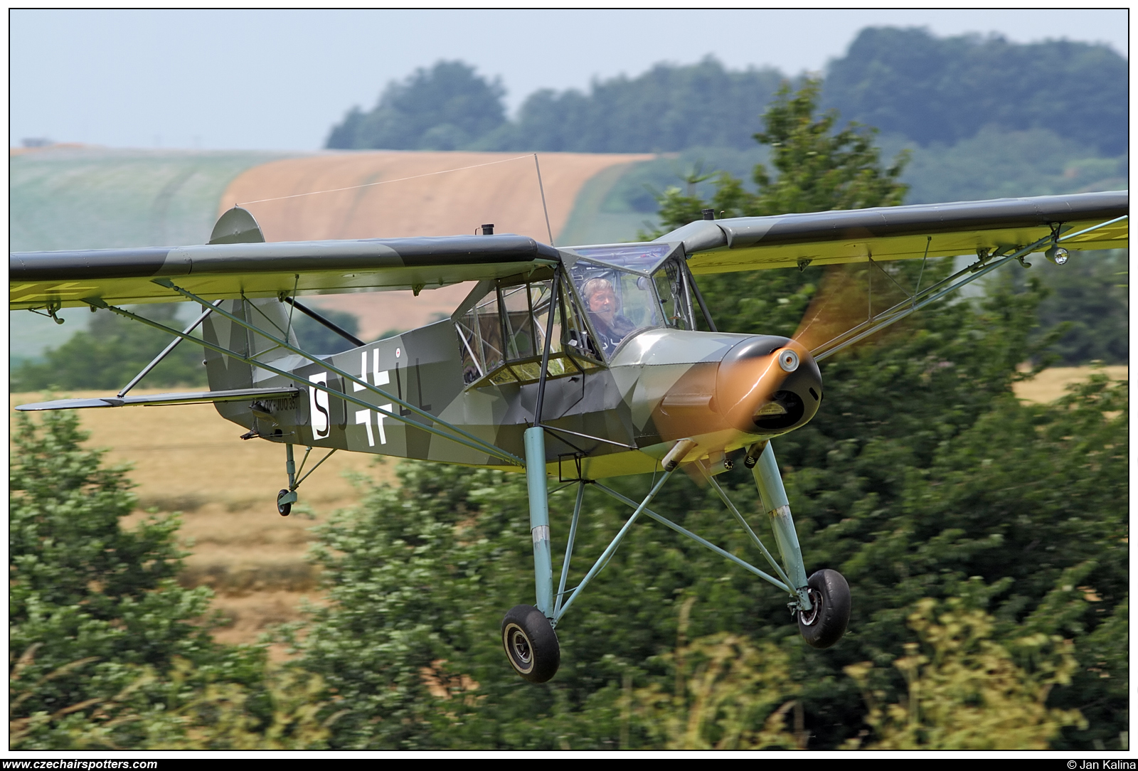 private – Slepcev Storch Mk 4 OK-JUQ35