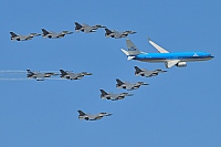 KLM  Royal Dutch Airlines( KLM , KL ) – Boeing B737-8K5 PH-BXB