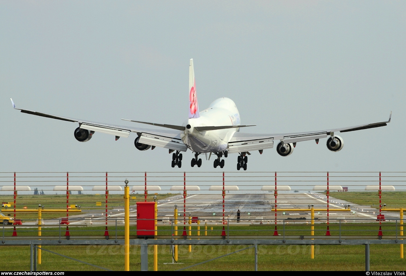 China Airlines (CAL) – Boeing B747-409F/SCD B-18718
