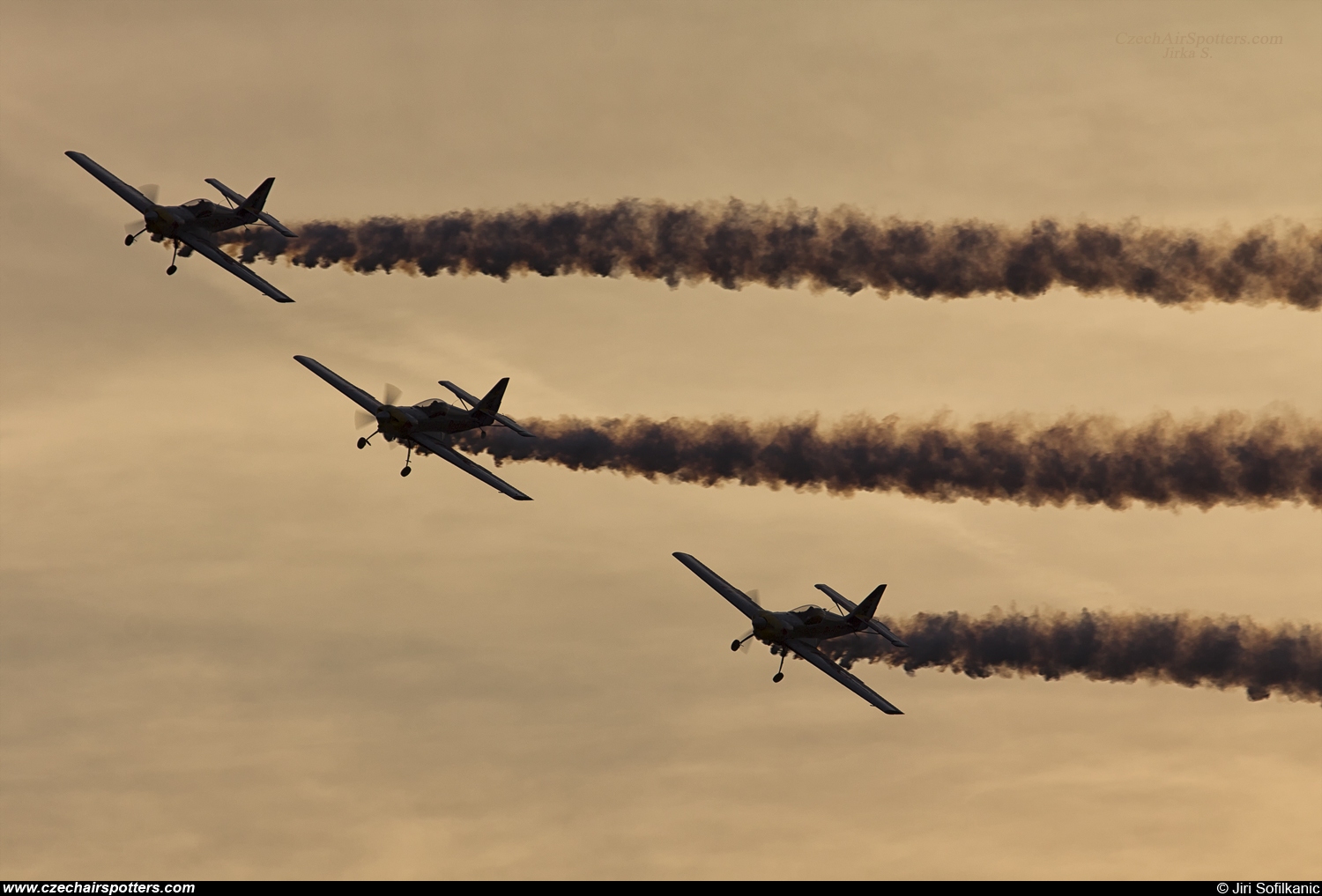 The Flying Bulls Aerobatics Team – Zlin Z-50LX OK-XRA