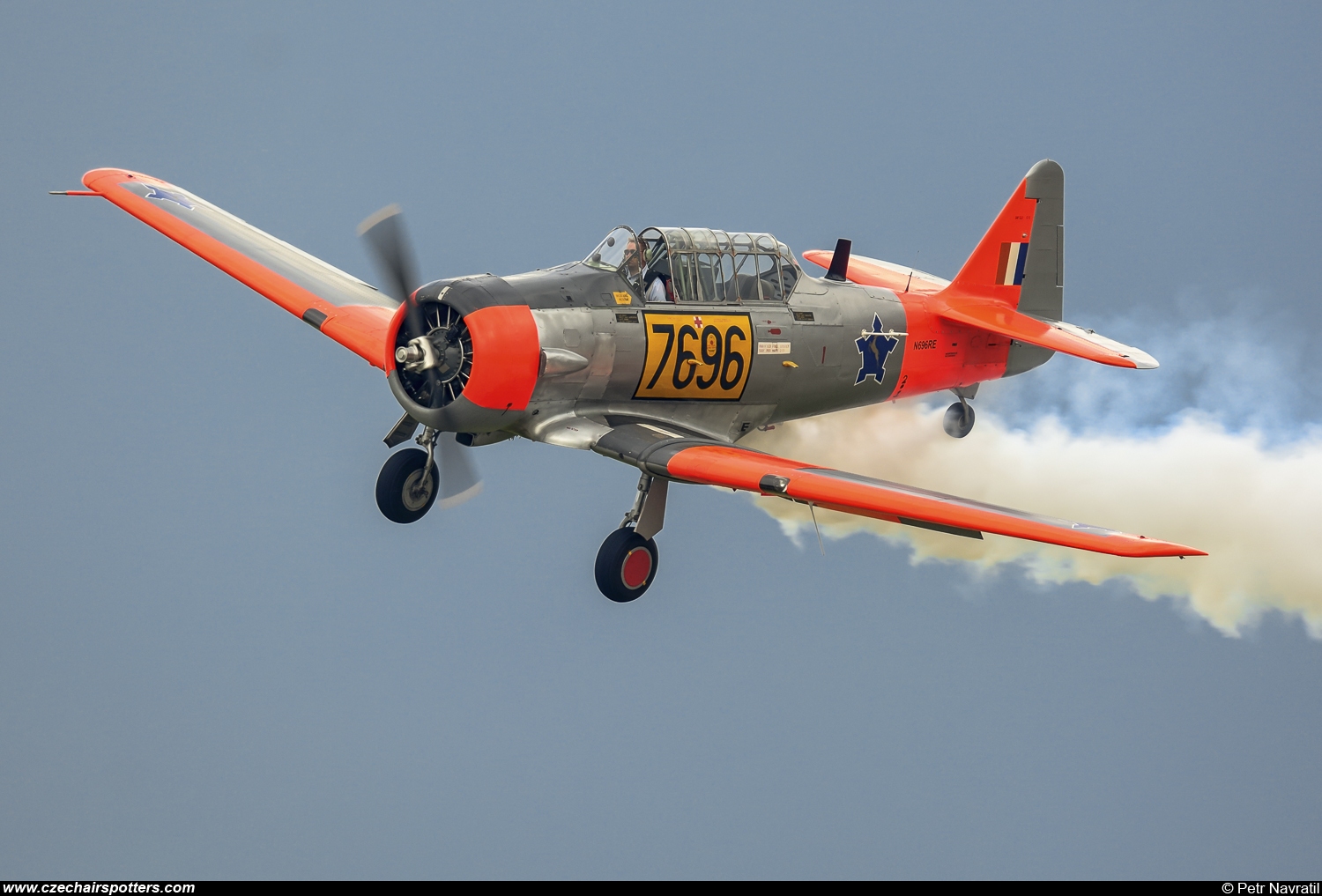 private – North American AT-6C Texan N696RE/7696