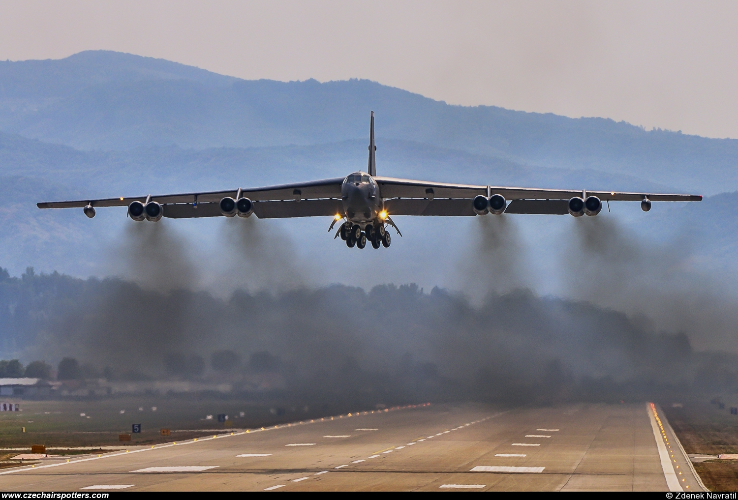 USA - Air Force – Boeing B-52H Stratofortress 60-0035/BD