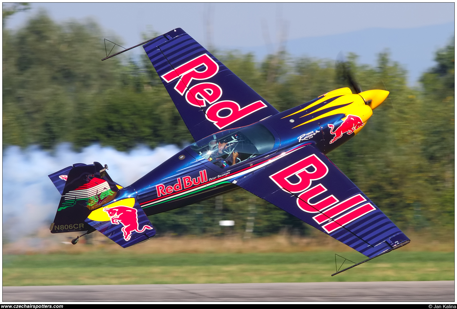 Red Bull Racing Team – Corvus Racer 540 N806CR