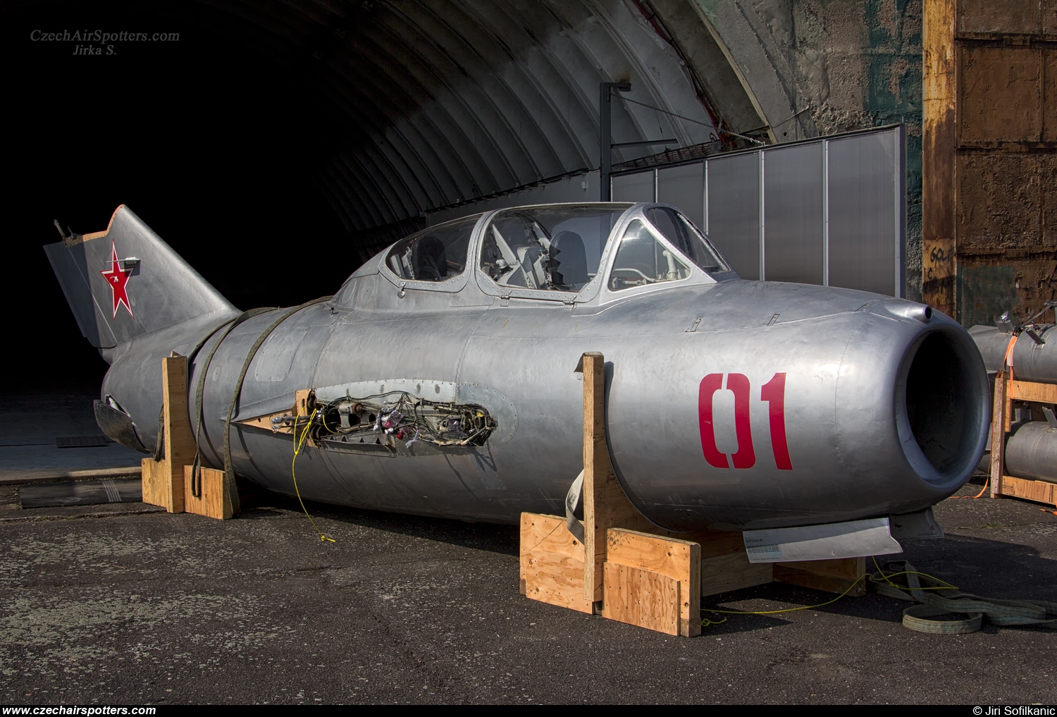 Czech Flying Legends – Mikoyan-Gurevich MiG-15UTI Midget N41125