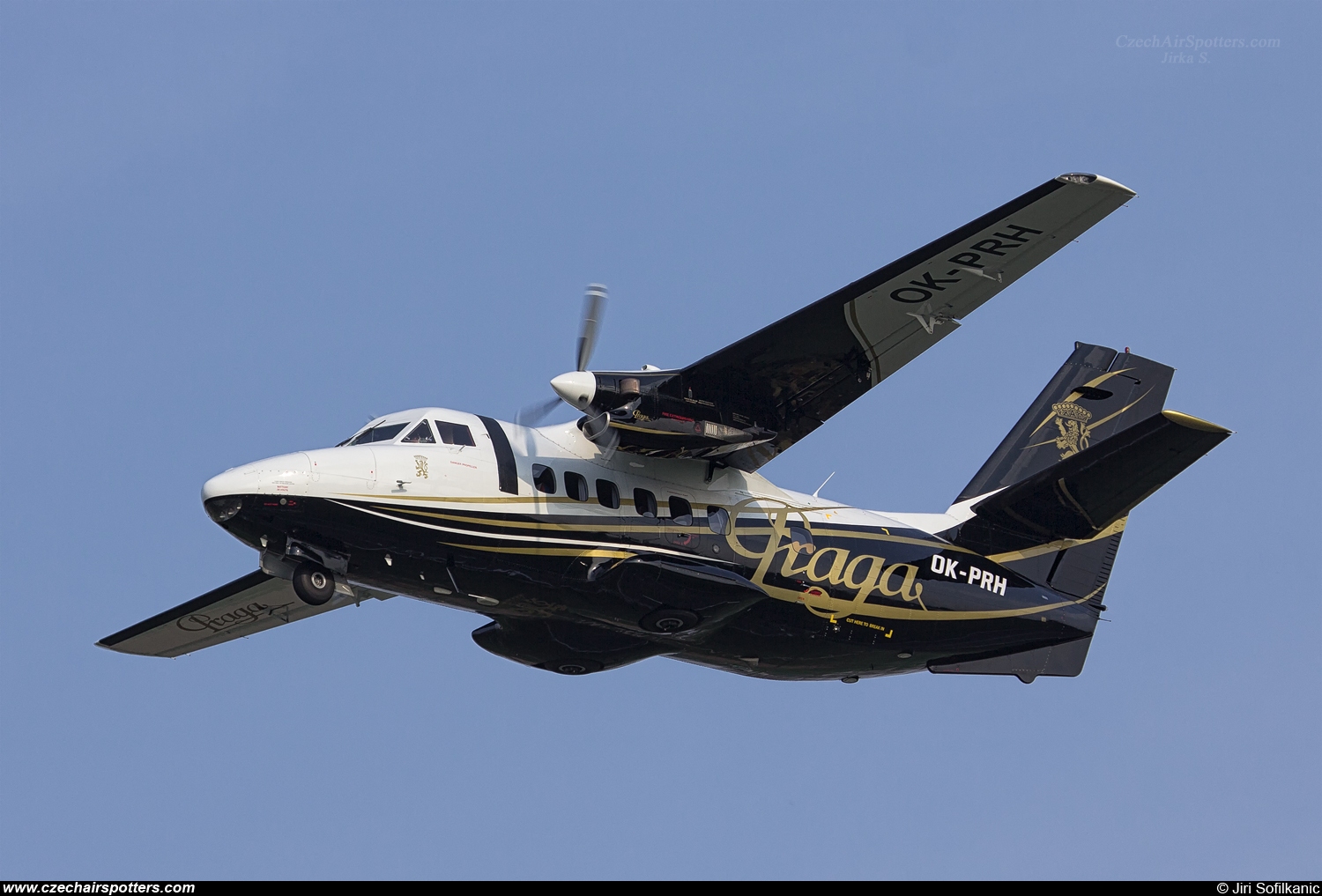 PRAGA AVIATION – Let L-410UVP-E Turbolet  OK-PRH