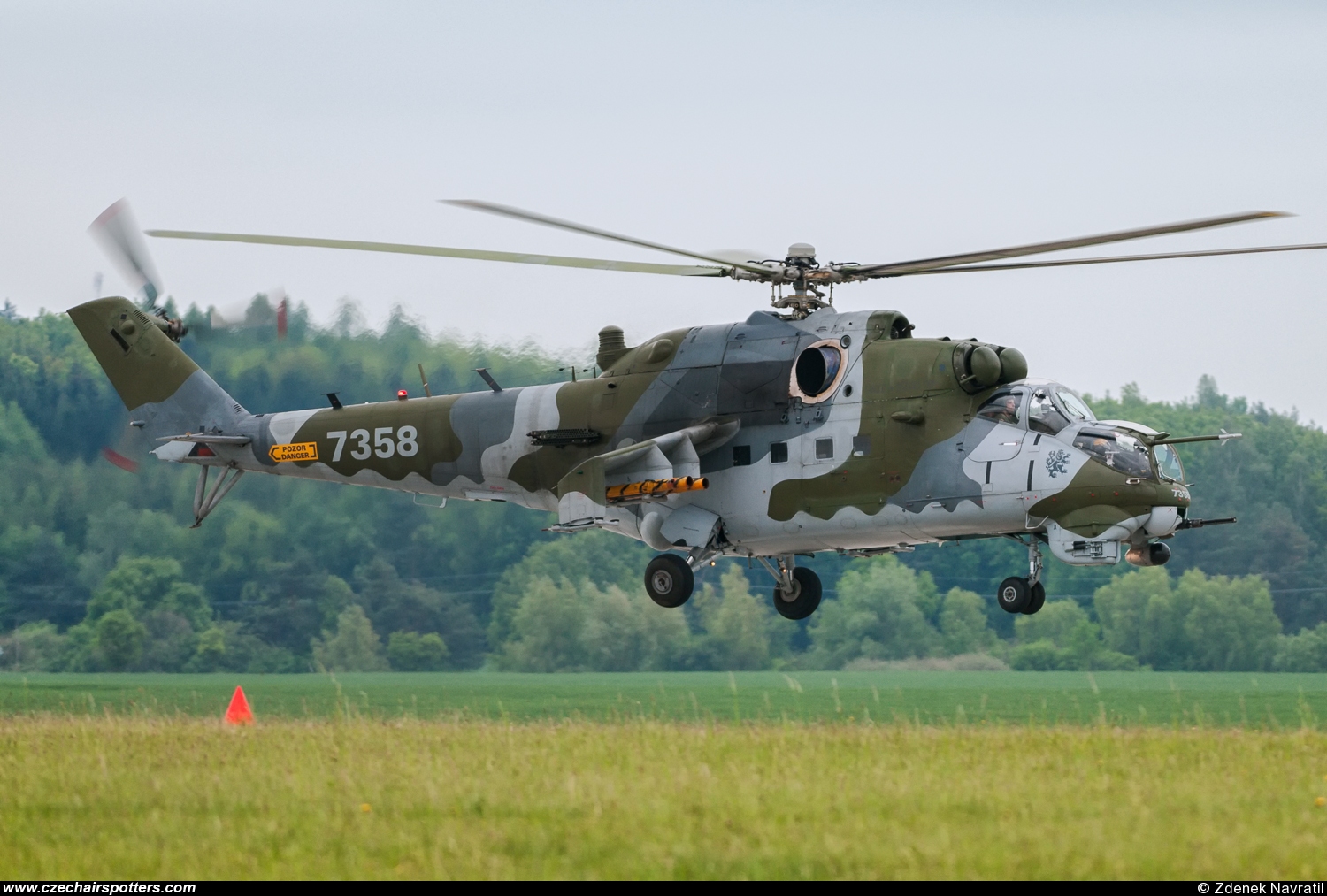 Czech - Air Force – Mil Mi-24V Hind 7358