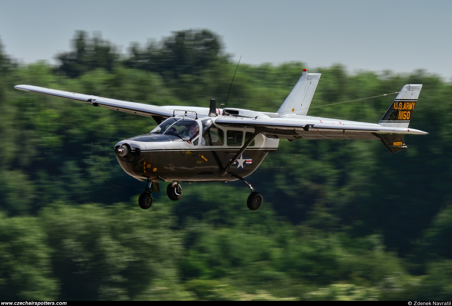 Airtrade – Cessna O-2A Super Skymaster N409TH