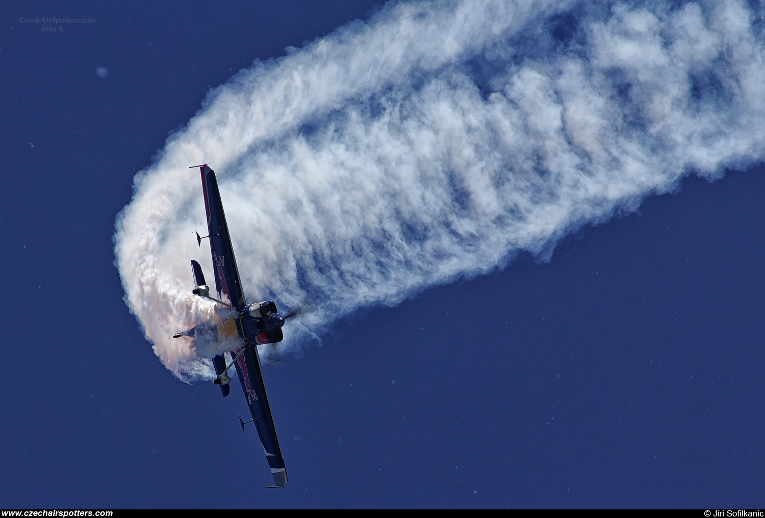 The Flying Bulls Duo – XtremeAir  XA42 OK-FBA