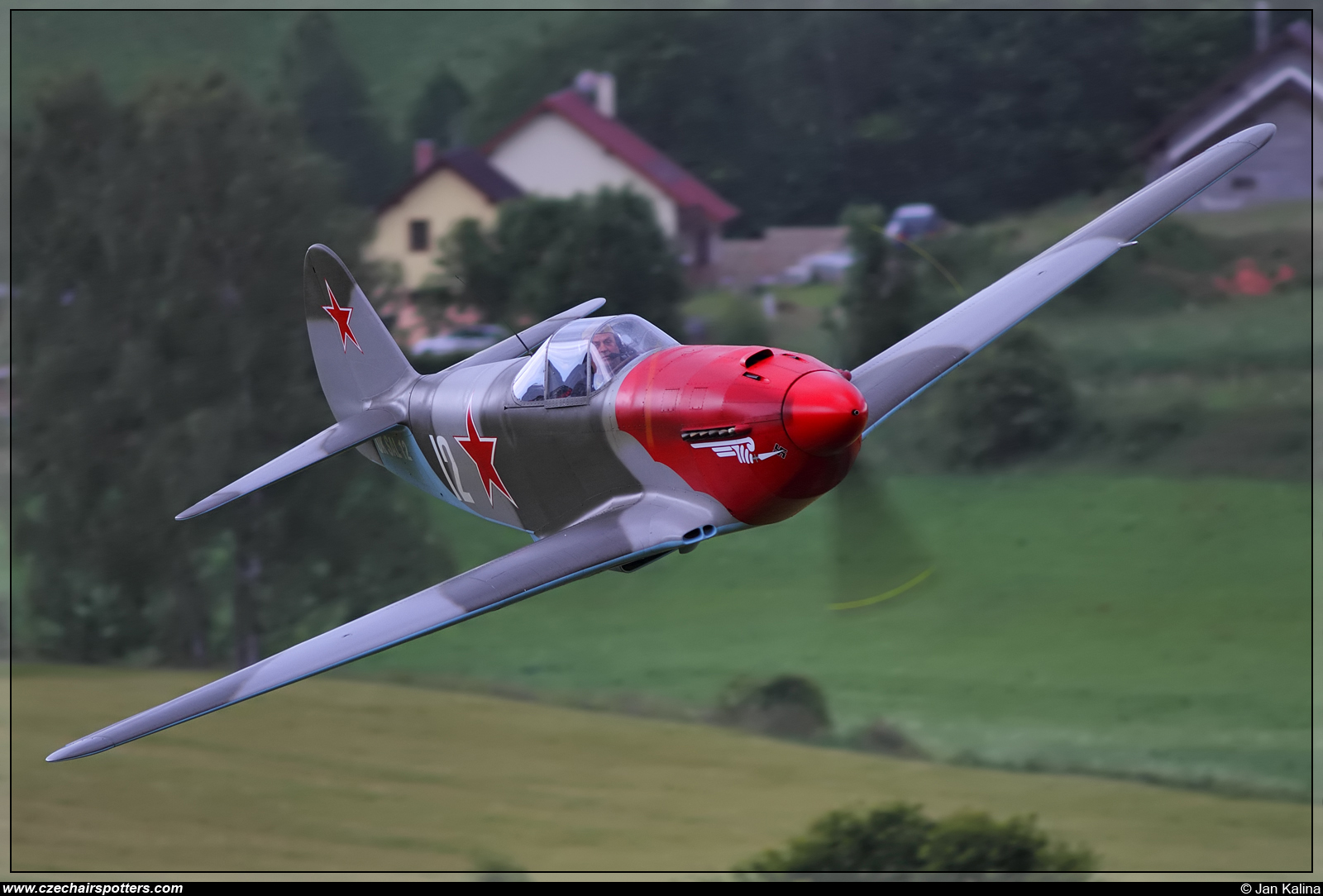 private – replika ULL Yak-3 OK-SAL-12 / 12