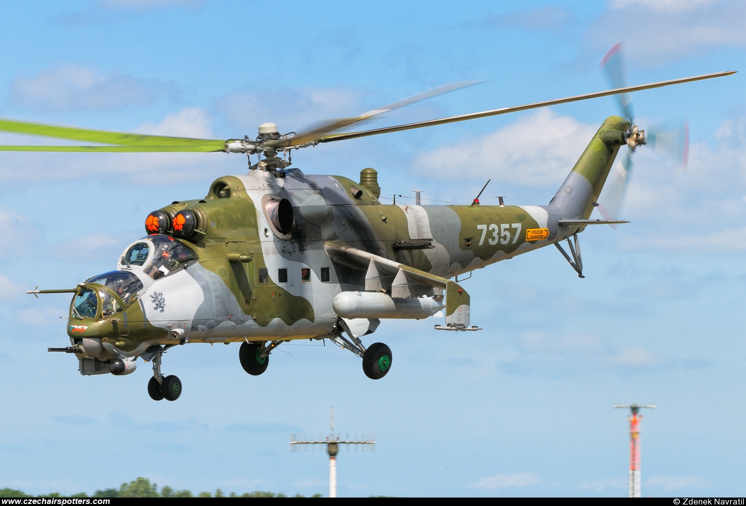Czech - Air Force – Mil Mi-24V Hind 7357