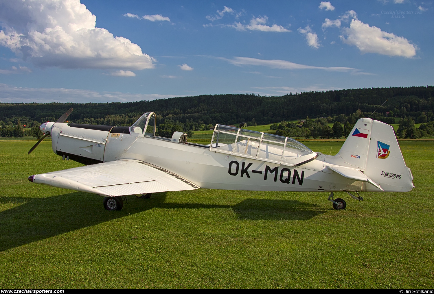 Aeroklub Dvur Kralove nad Labem – Zlin Z-226MS OK-MQN