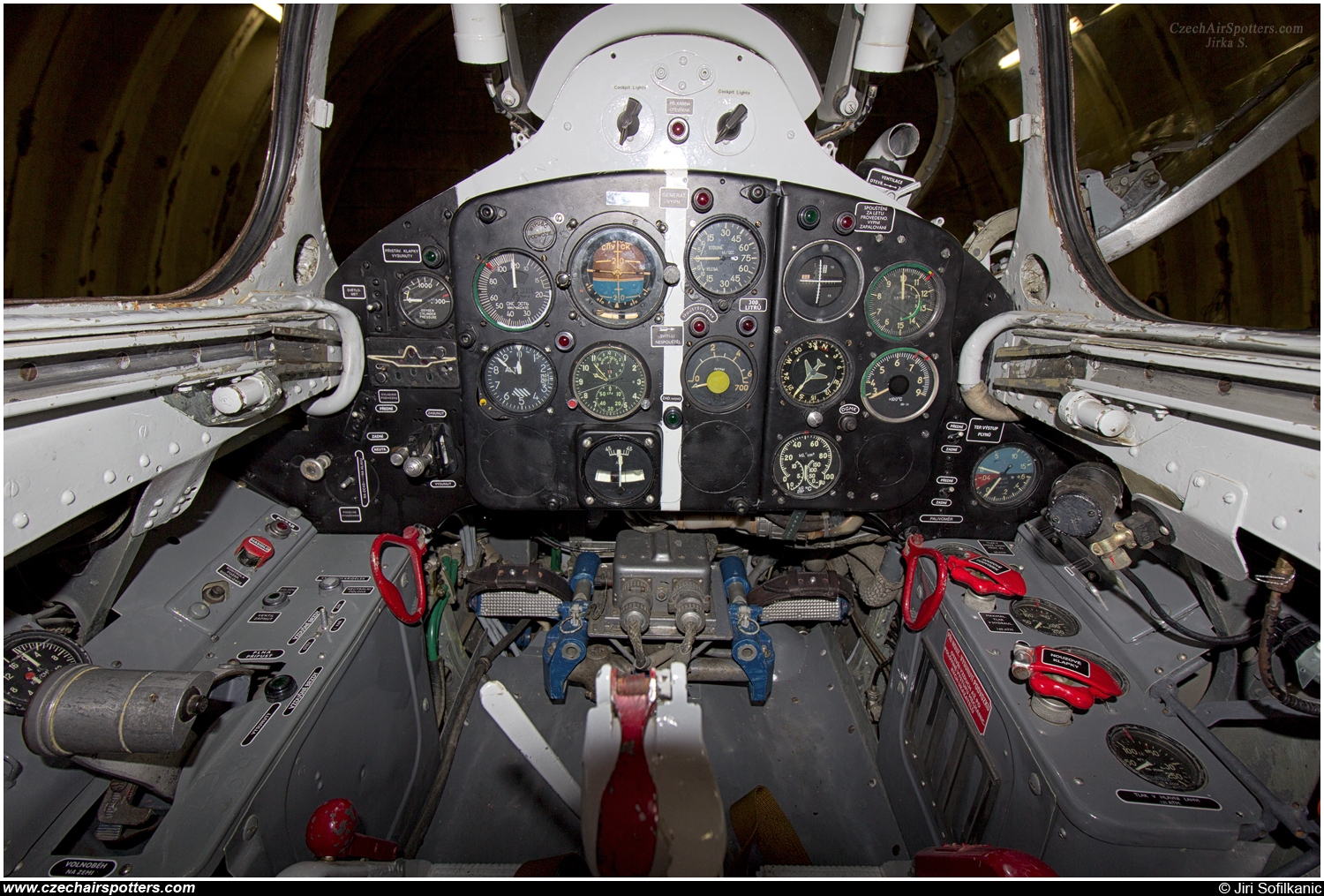 Czech Flying Legends – Mikoyan-Gurevich MiG-15UTI Midget OK-UTI