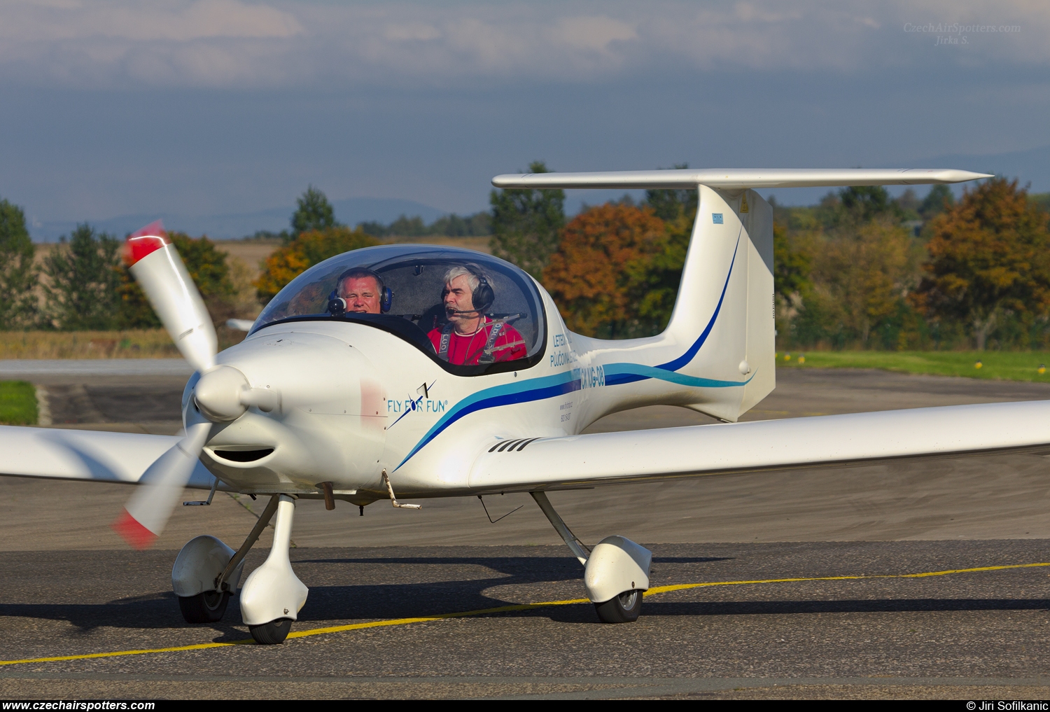 Fly For Fun – ATEC 122/ 2000 Zephyr OK-IUG08