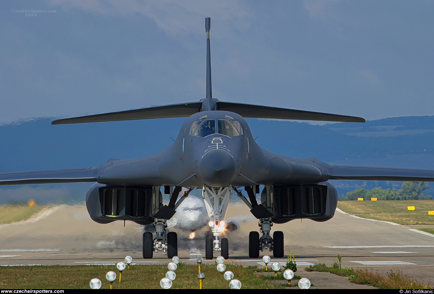 USA - Air Force – Rockwell B-1B Lancer 86-0121 / EL