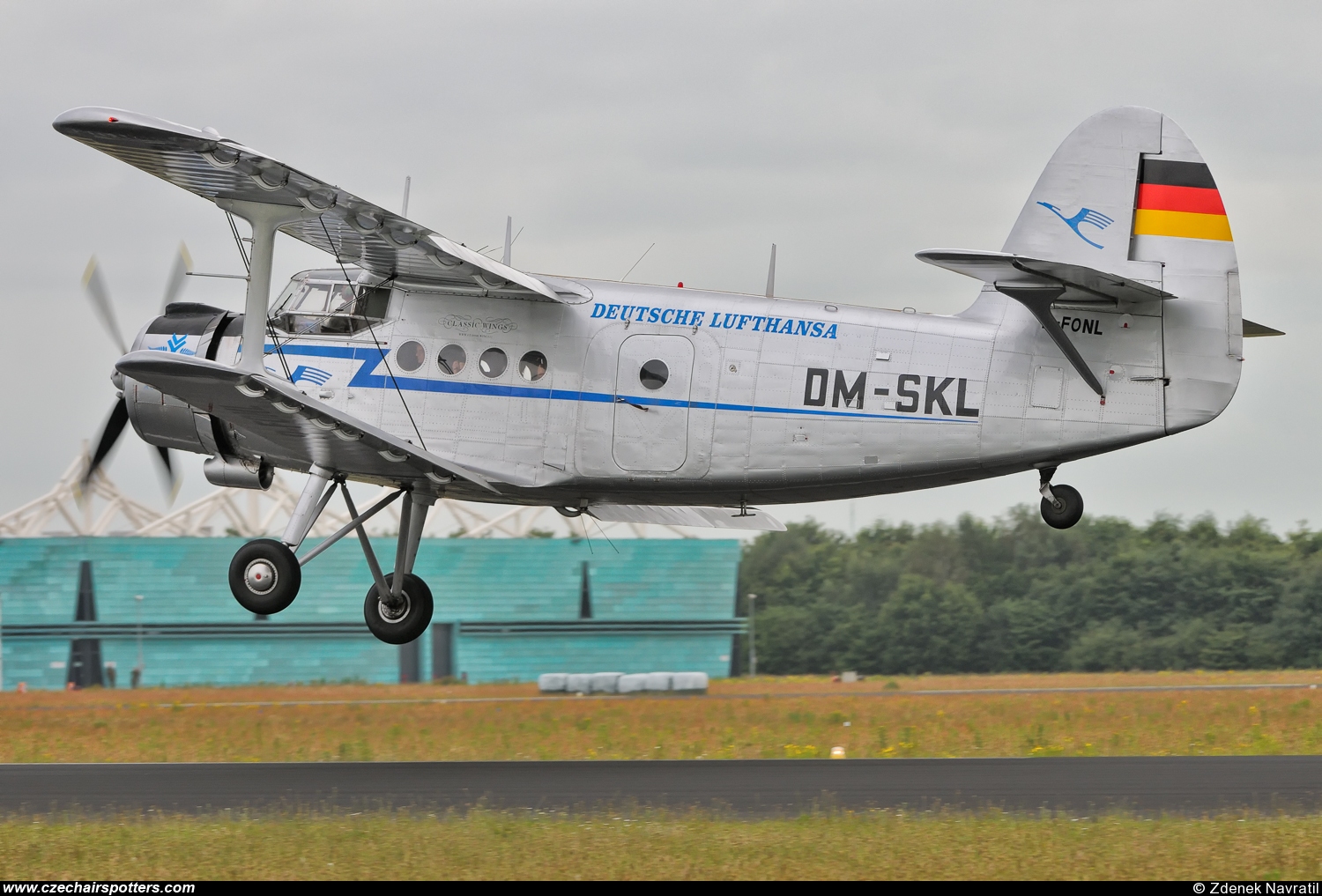 private – Antonov An-2 D-FONL/DM-SKL