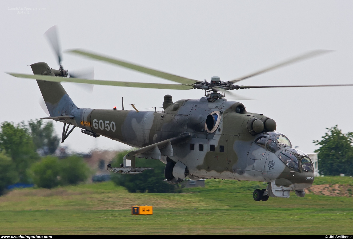 Czech - Air Force – Mil Mi-24DU Hind C 6050