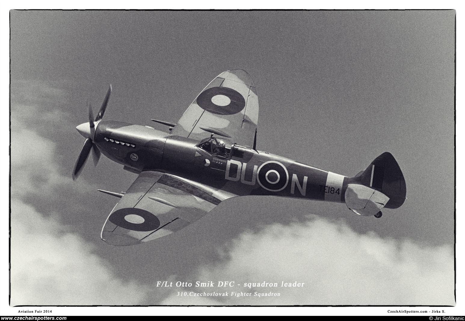 Old Flying Machine Company – Supermarine Spitfire Mk XVIE (type 361) DU-N/TE184