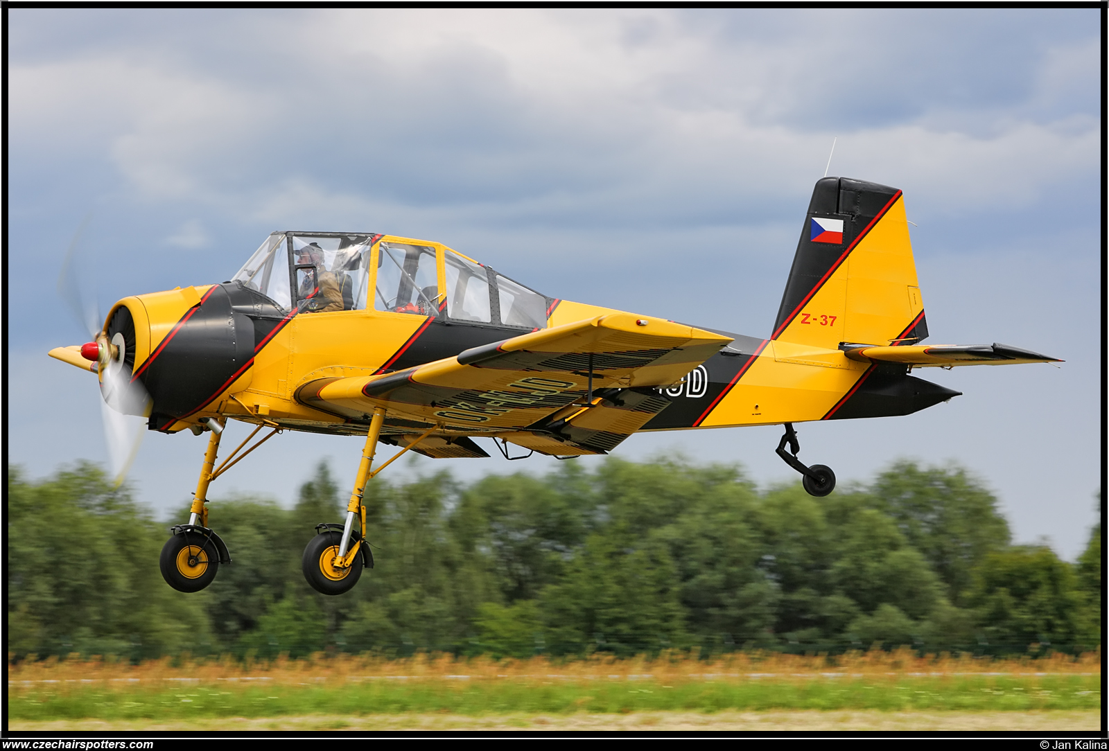 private – Zlin Z-37A-C3 Cmelak OK-NJD
