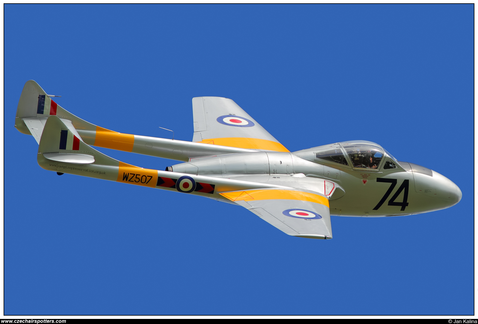 private – De Havilland Vampire T.11 (DH-115)  G-VTII / WZ507/74
