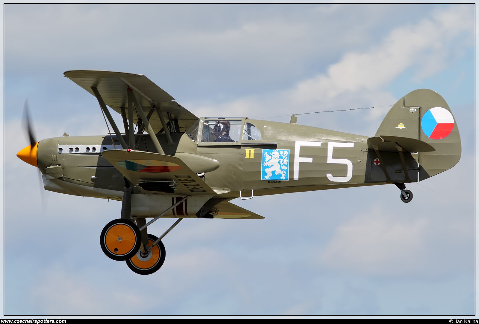 private – replika ULL Avie B-534 OK-QAB01