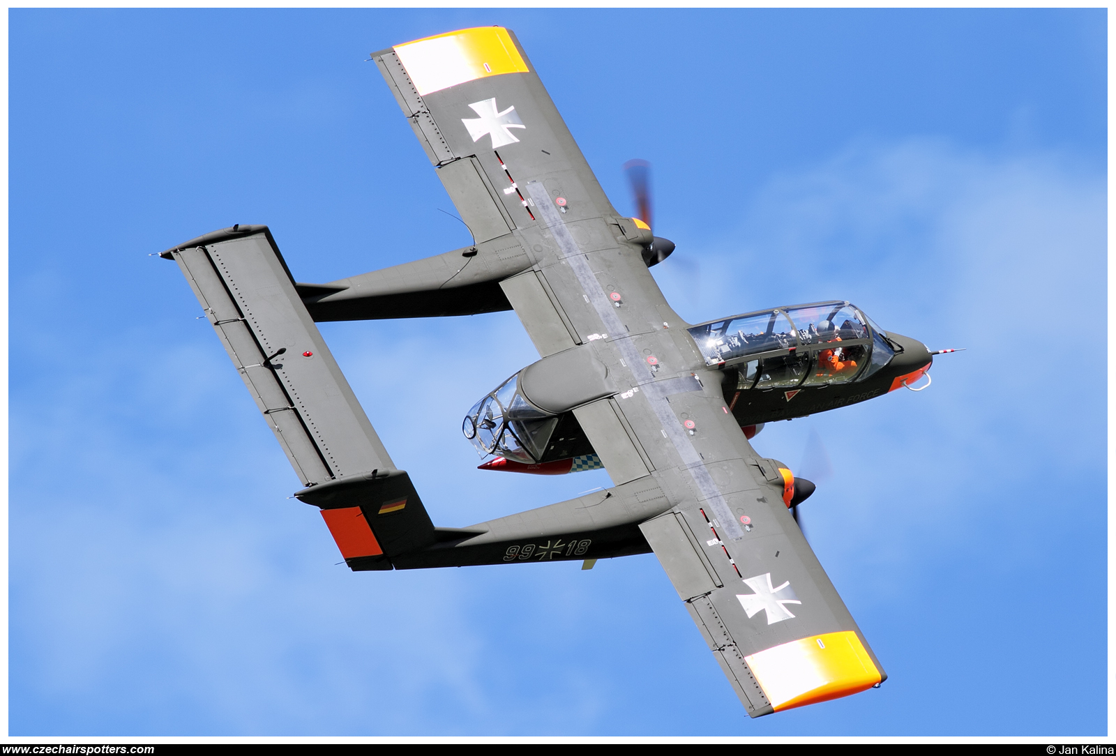 private – North American Rockwell OV-10B Bronco G-ONAA / 99+18