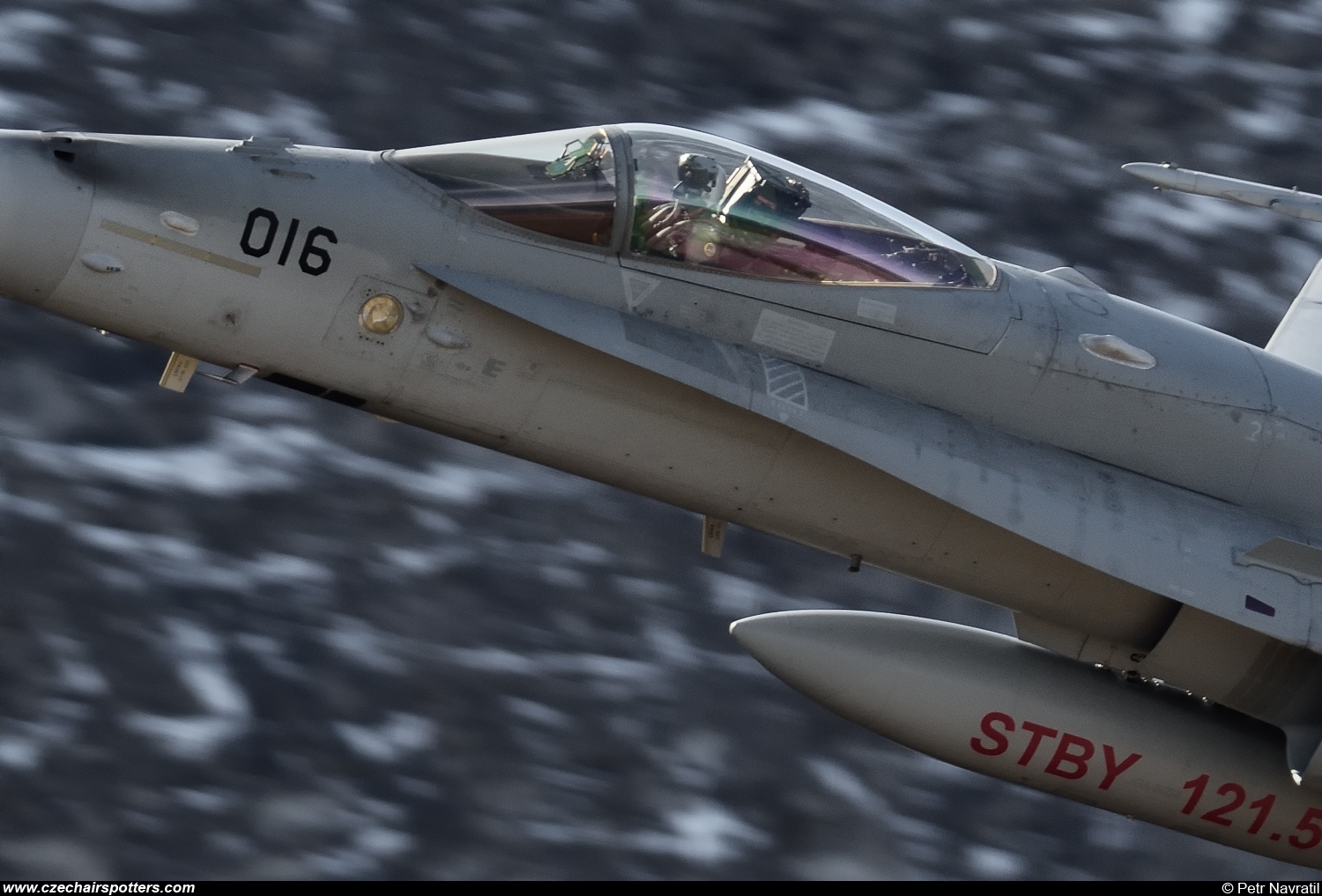 Switzerland - Air Force – McDonnell Douglas F/A-18C Hornet J-5016