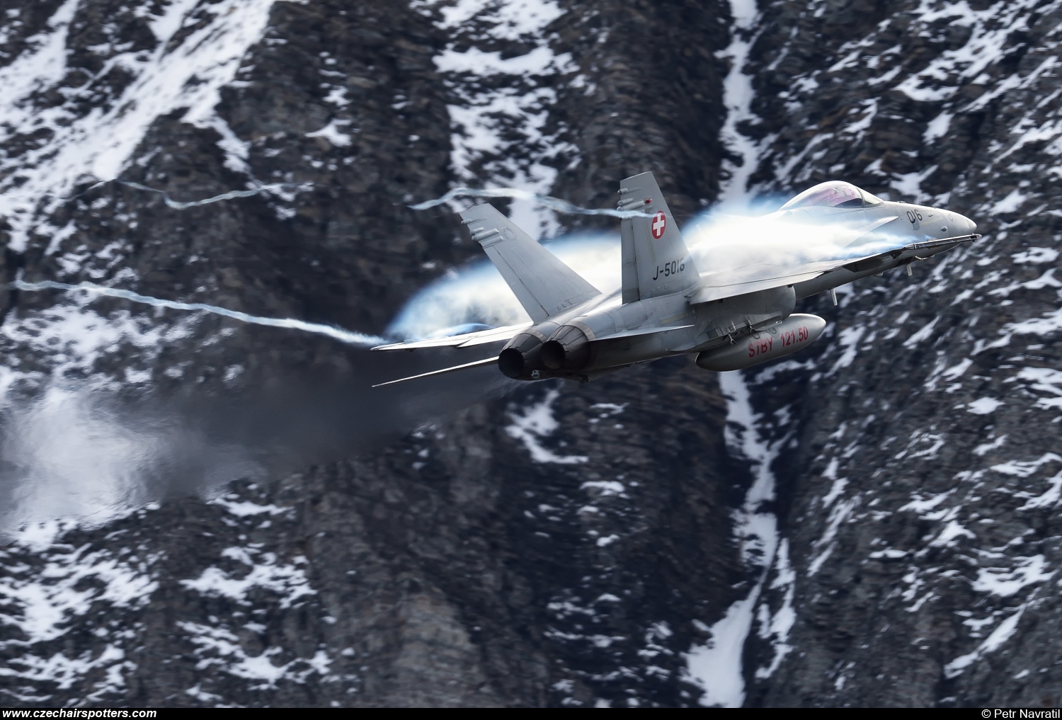 Switzerland - Air Force – McDonnell Douglas F/A-18C Hornet J-5016