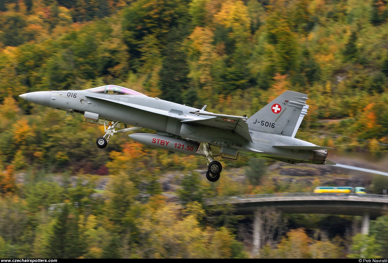 Switzerland - Air Force – McDonnell Douglas F/A-18C Hornet J-5016
