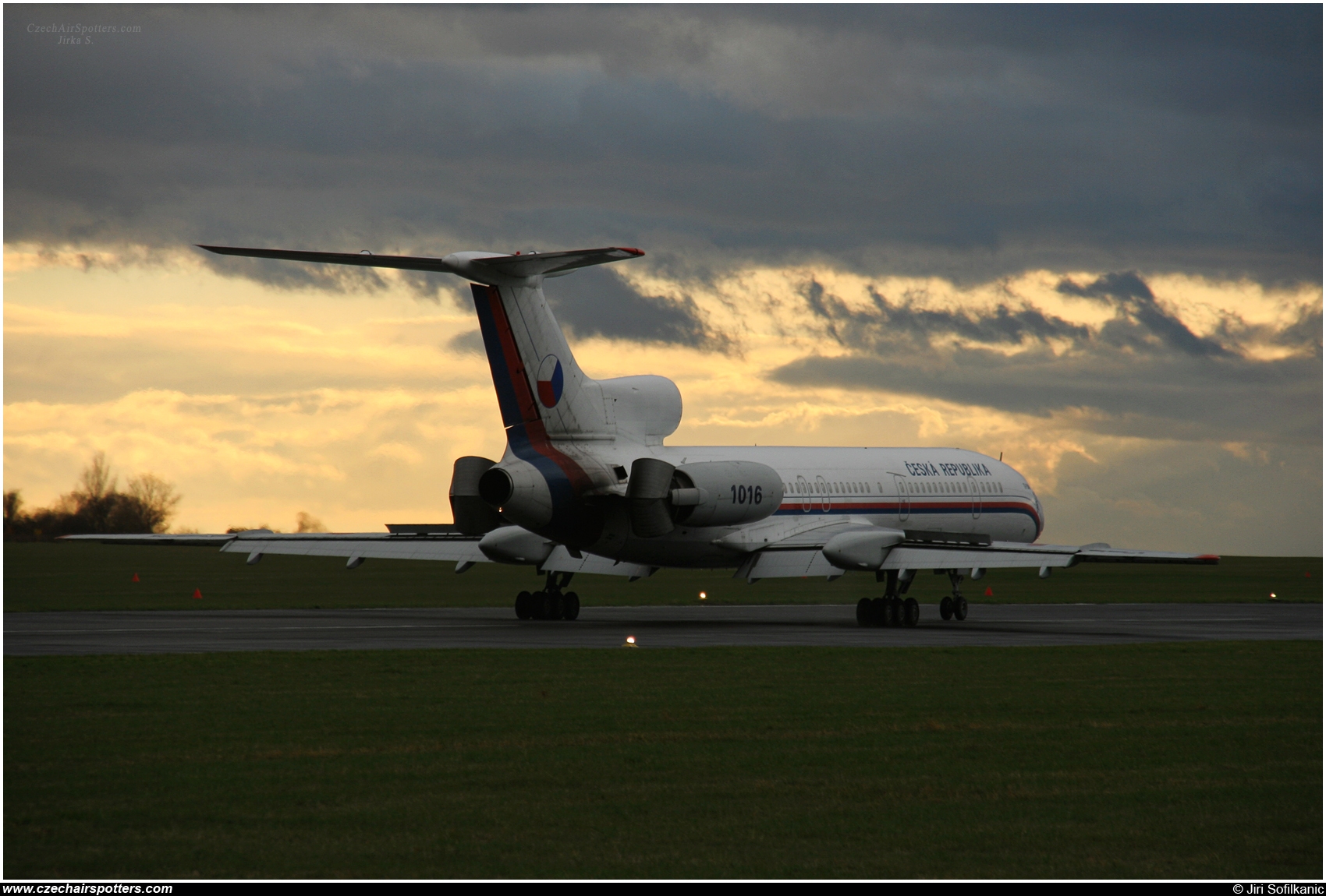 Czech - Air Force – Tupolev Tu-154M 1016