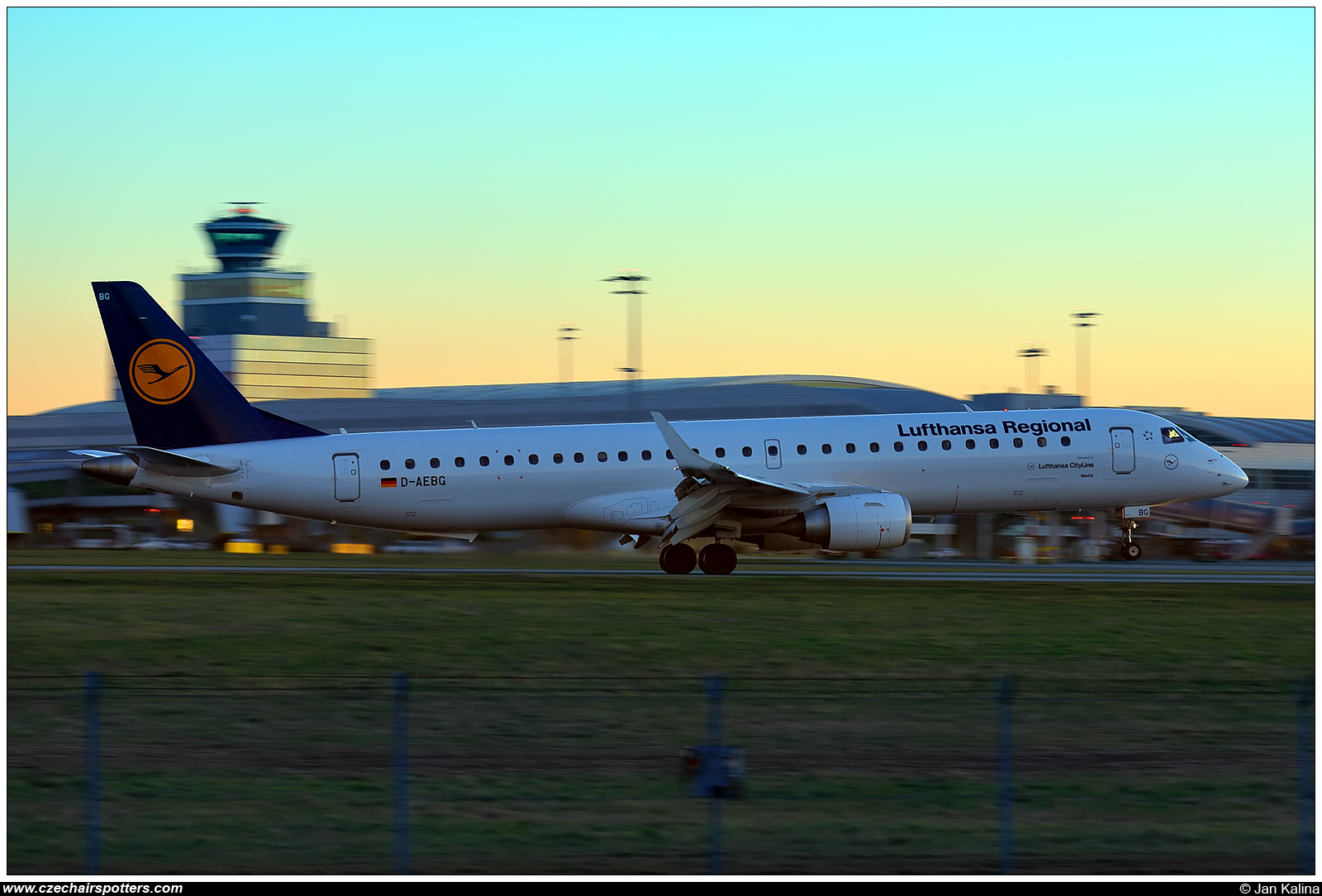 Lufthansa Regional - CityLine (CLH, CL) – Embraer ERJ-190-200LR 195LR D-AEBG