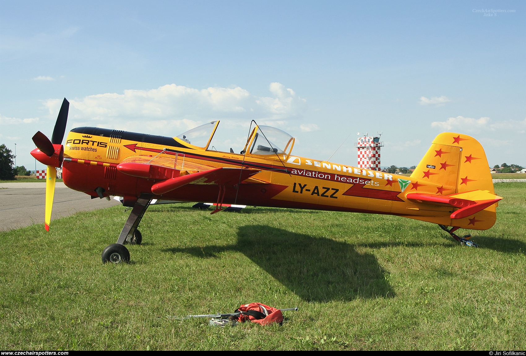private – Yakovlev Yak-55 LY-AZZ