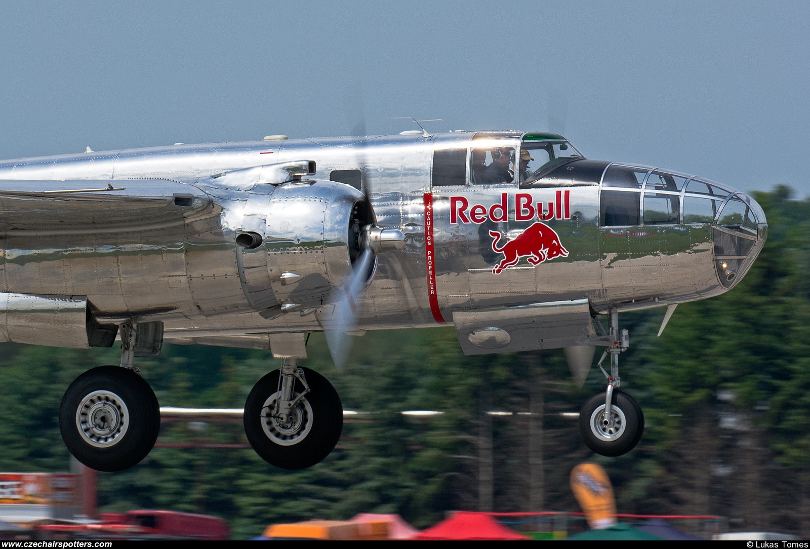 The Flying Bulls – North American B-25J Mitchell N6123C