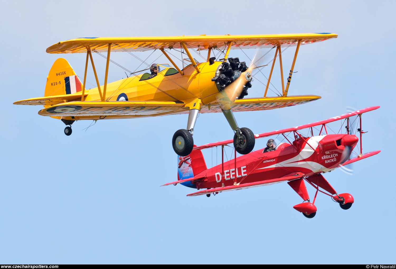 private – Boeing N2S-5 Kaydet (Stearman) FJ934/N43GK