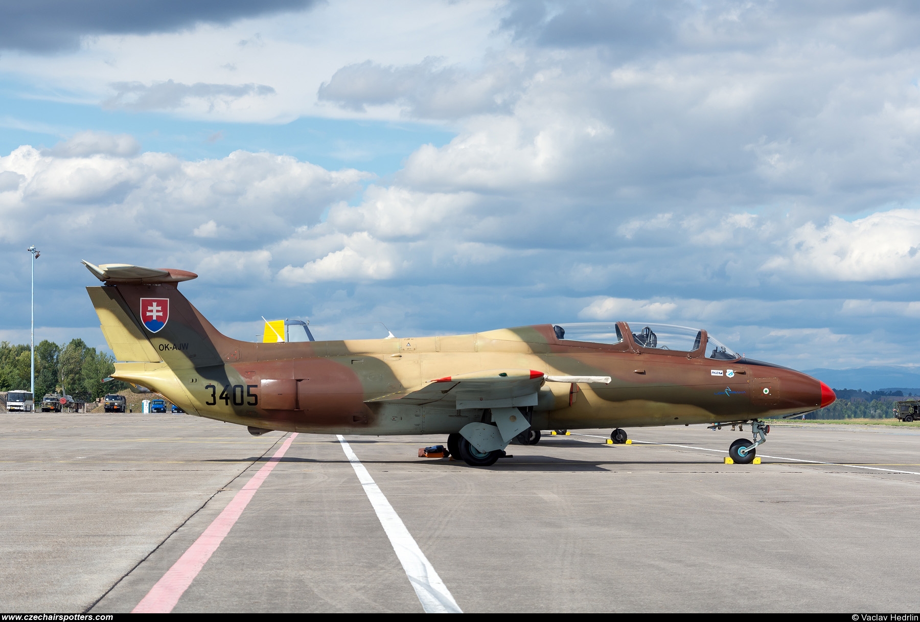 Blue Sky Service – Aero L-29 Delfin OK-AJW