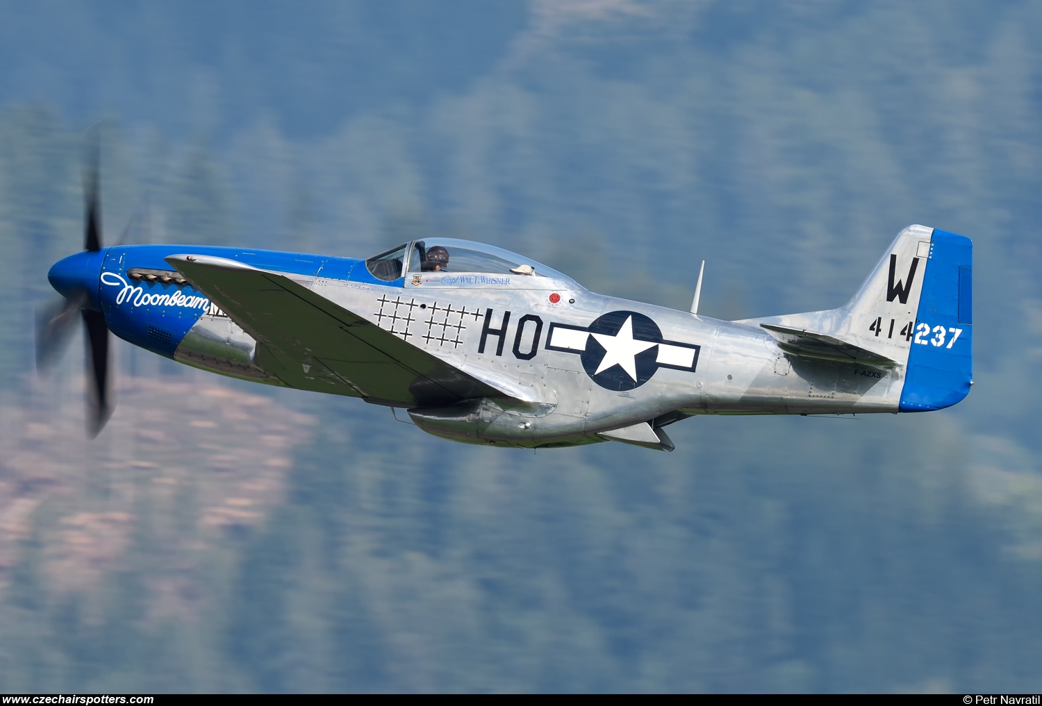 private – North American P-51D Mustang F-AZXS/HO-W/44-14237