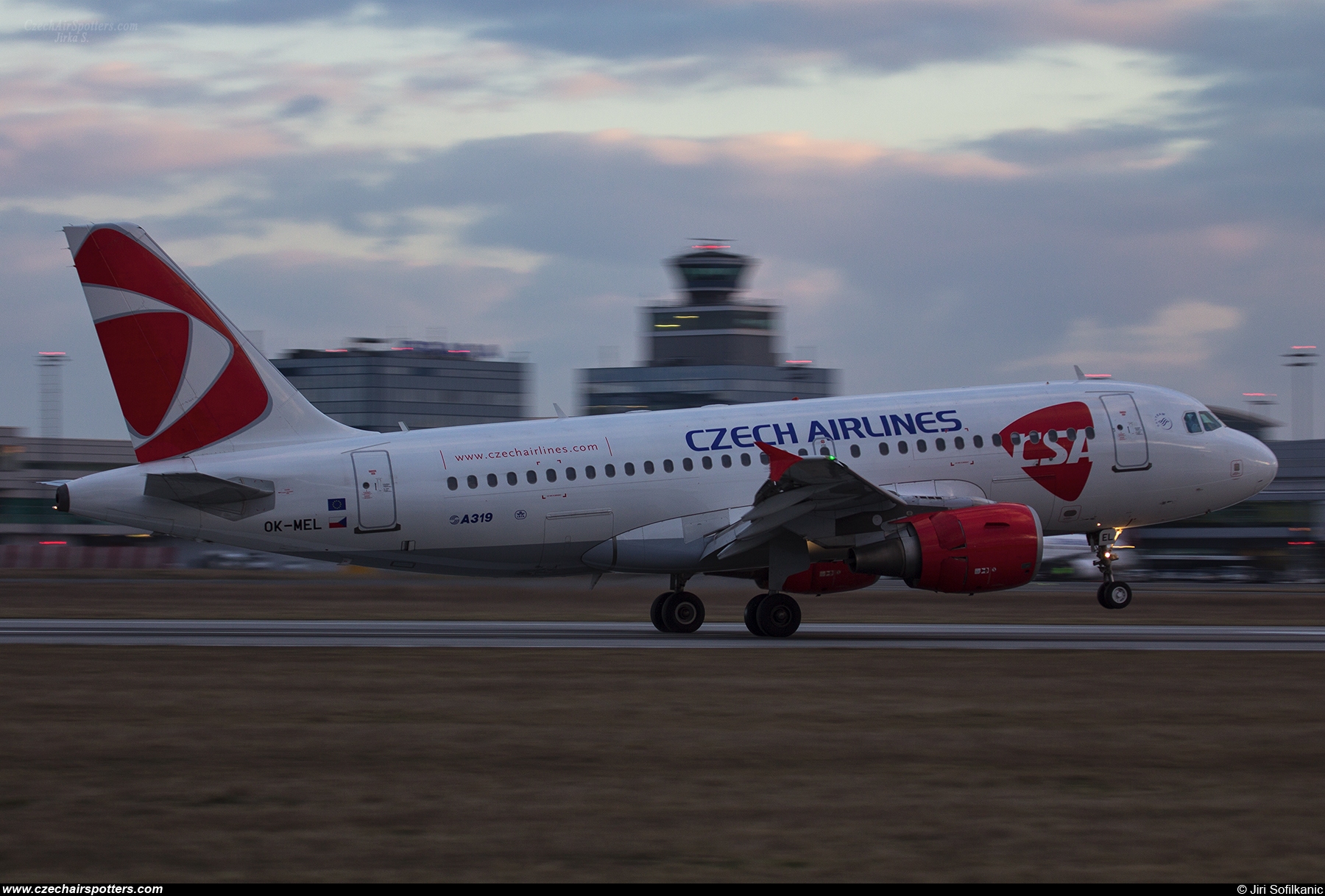 CSA - Czech Airlines – Airbus A319-112 OK-MEL