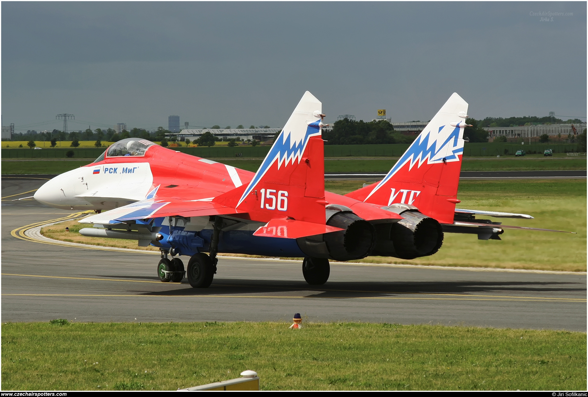 RSK MiG – Mikoyan-Gurevich MiG-29OVT 156 WHITE