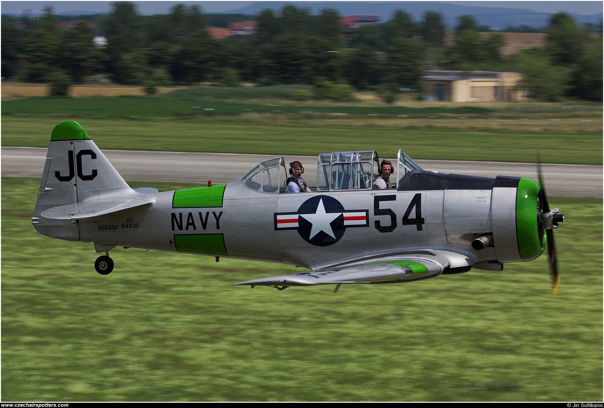 Airtrade – North American SNJ-5 Texan N3665F / JC-54
