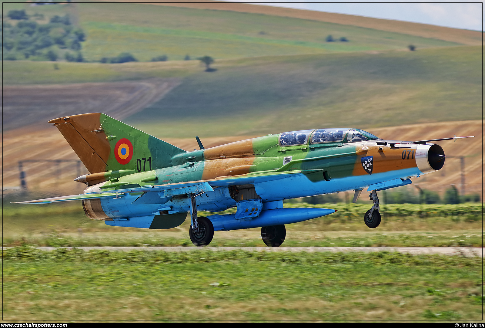Romania - Air Force  – Mikoyan-Gurevich MiG-21UM Lancer B 071