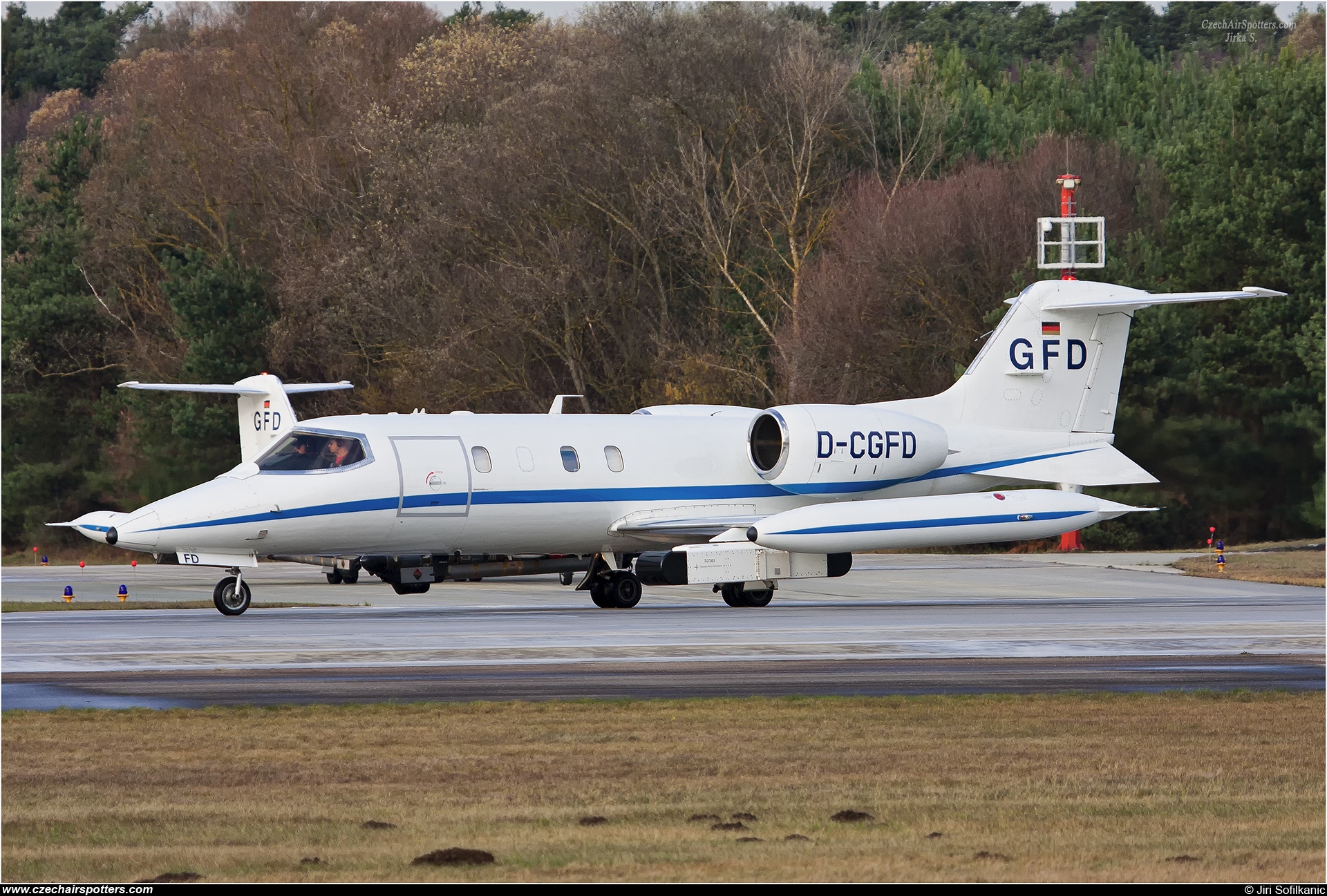 GFD – Bombardier Gates Learjet UC-35A D-CGFD