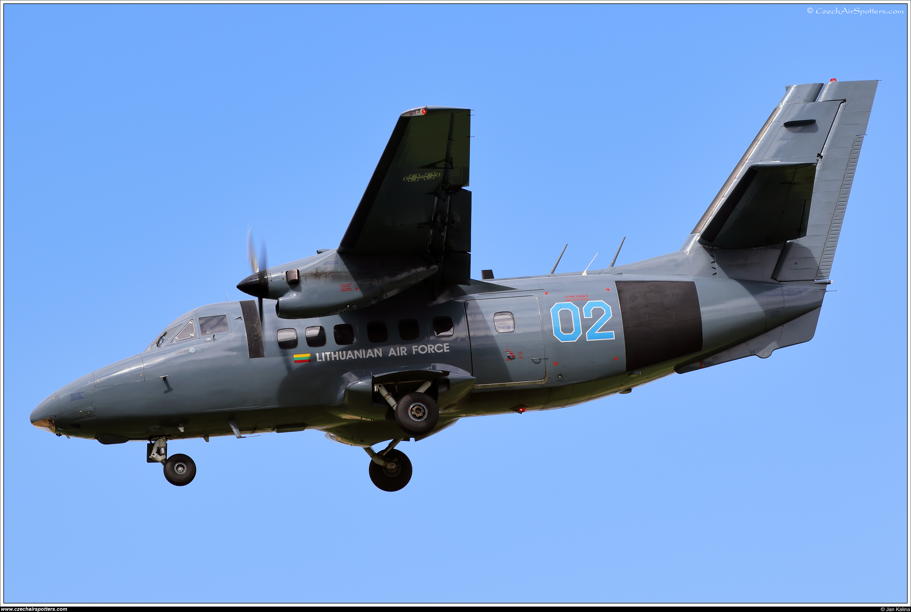 Lithuania - Air Force – Let L-410UVP Turbolet  02