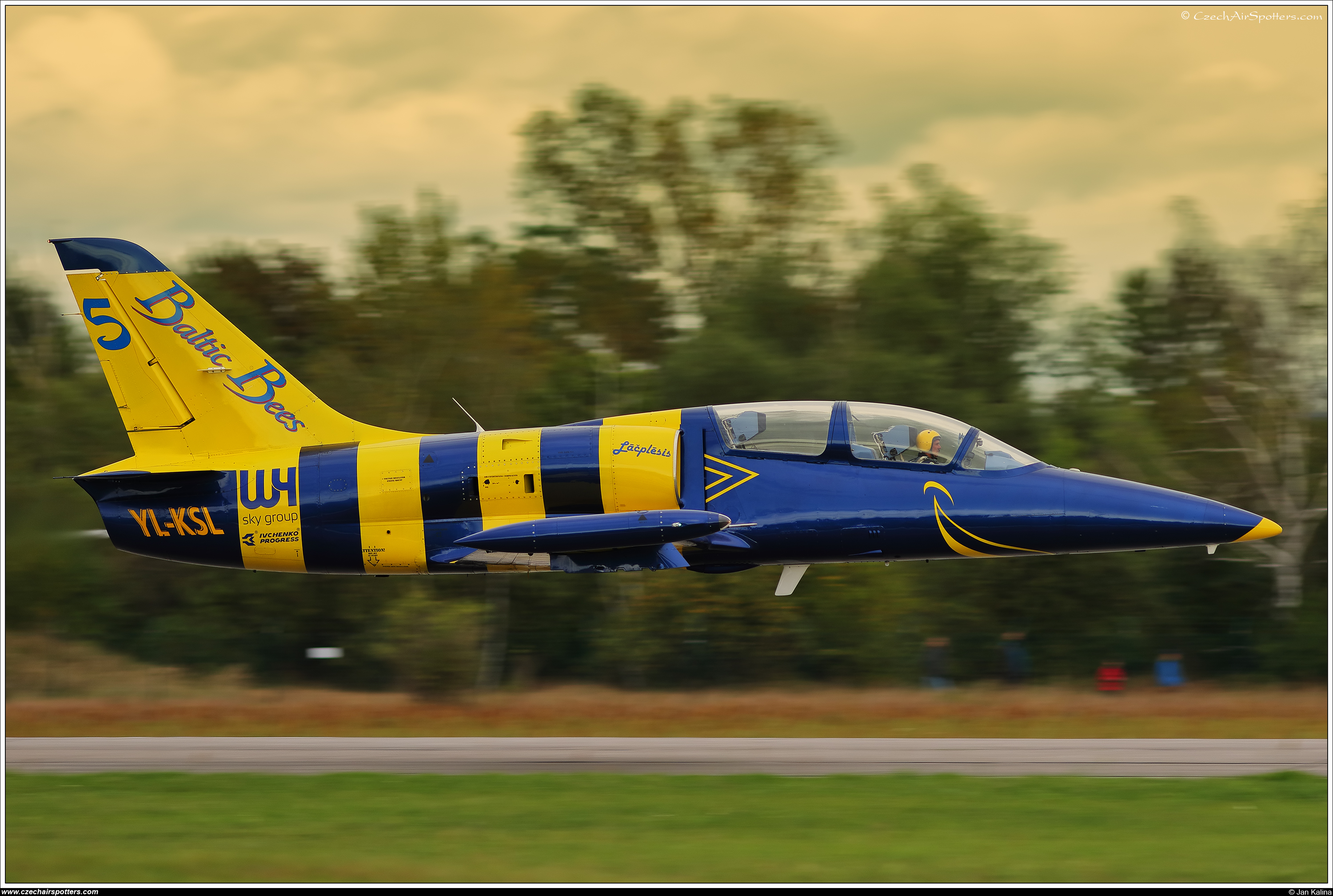 Baltic Bees  – Aero L-39C Albatros YL-KSL/5