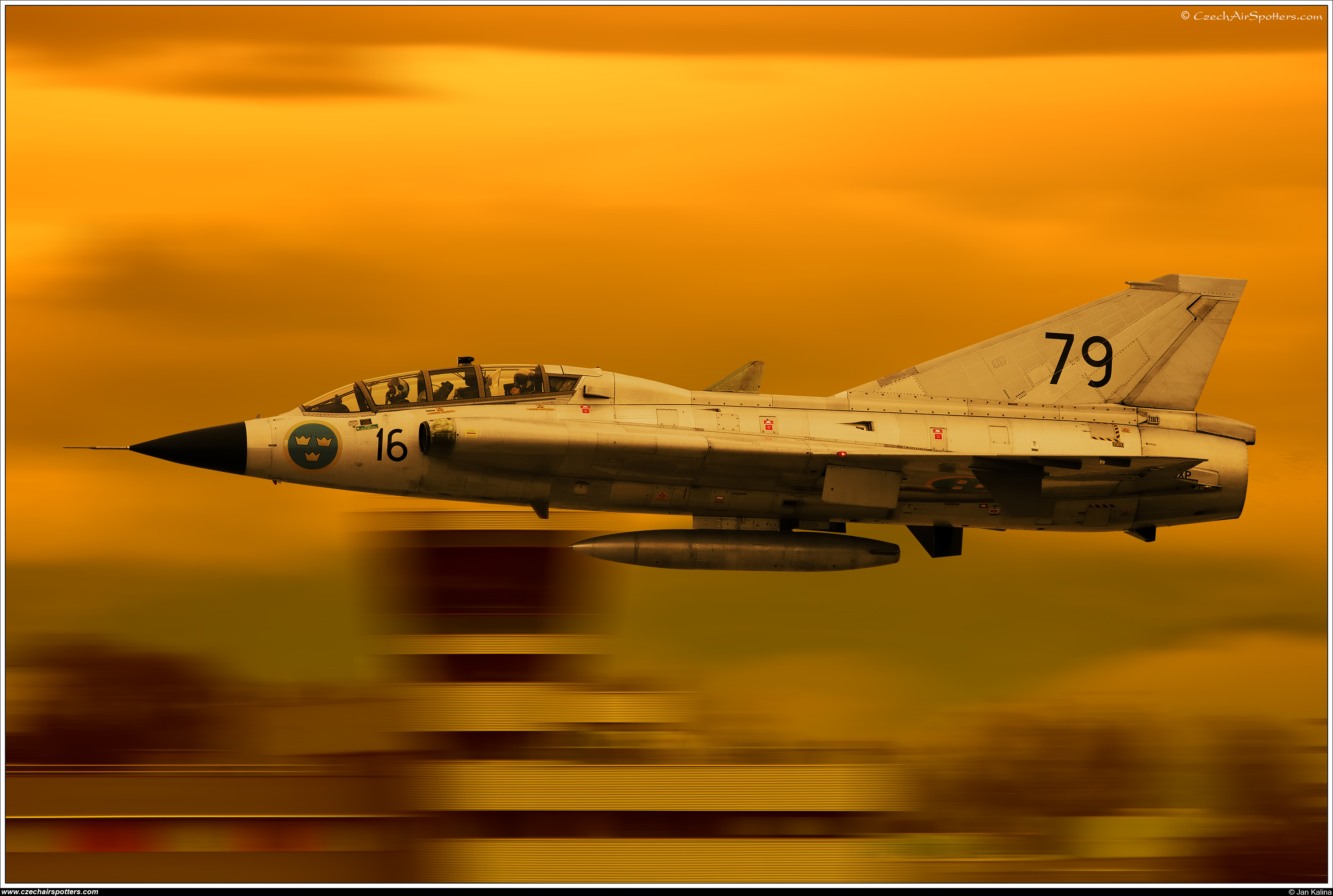 Sweden - Air Force – Saab Sk35C Draken  SE-DXP / 79 / 16